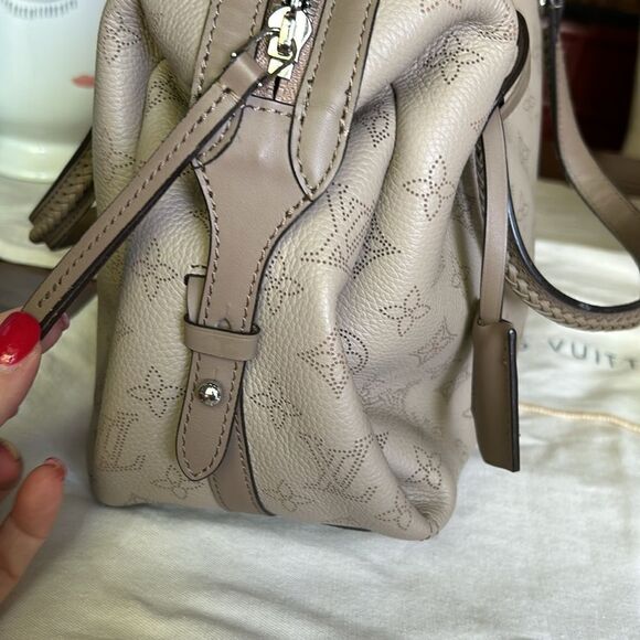 Louis Vuitton NWOT bag with cross body straps silver keys locks dust bag - Picture 13 of 17